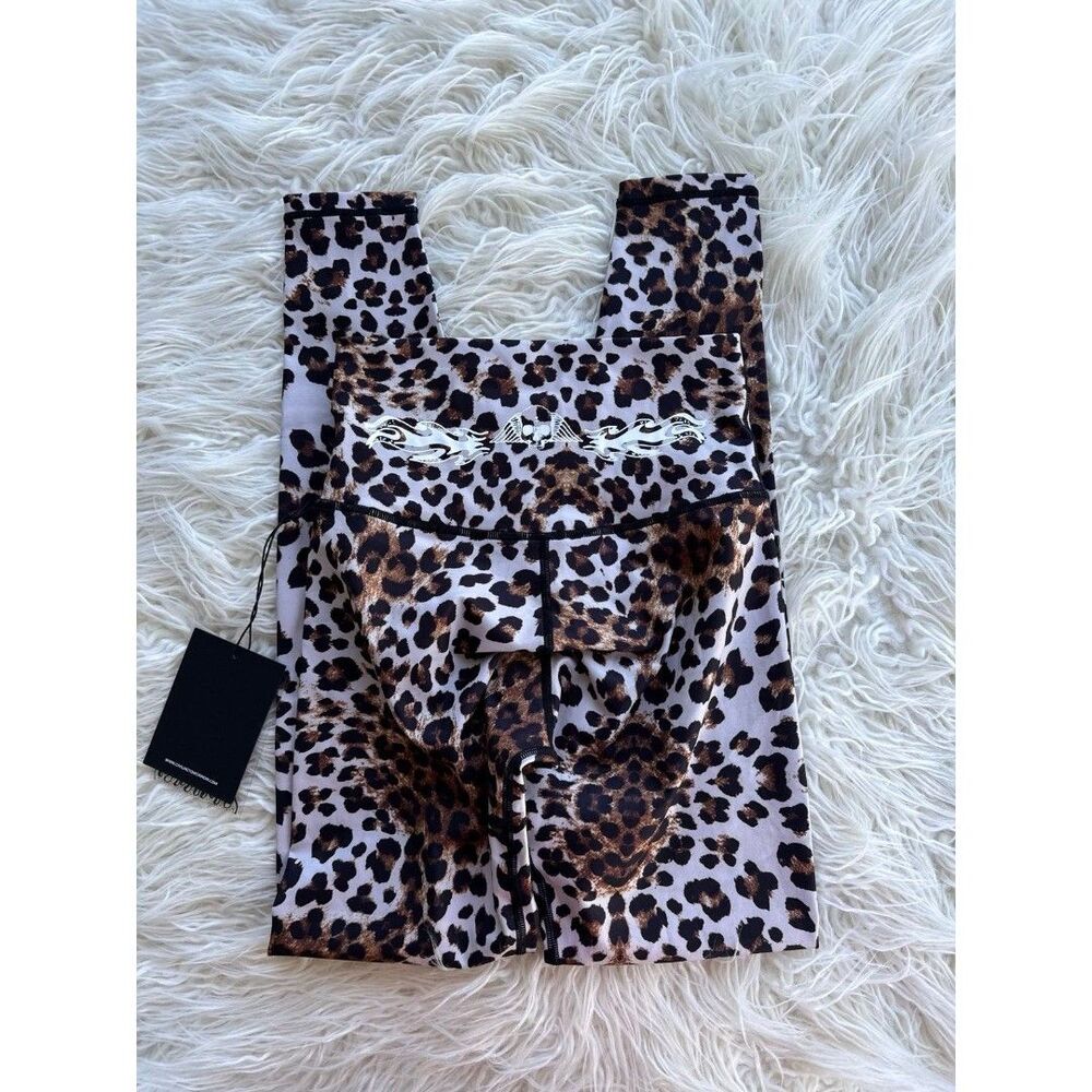 Civil Regime No Tomorrow Burning Time Sibyl Leggings
Leopard Digital Print Small - Picture 5 of 10